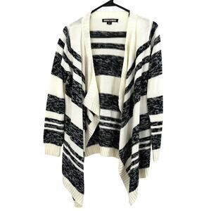 Love Blind Size Small Sweater Black & White Knit‎ Long Sleeve Open Front Casual